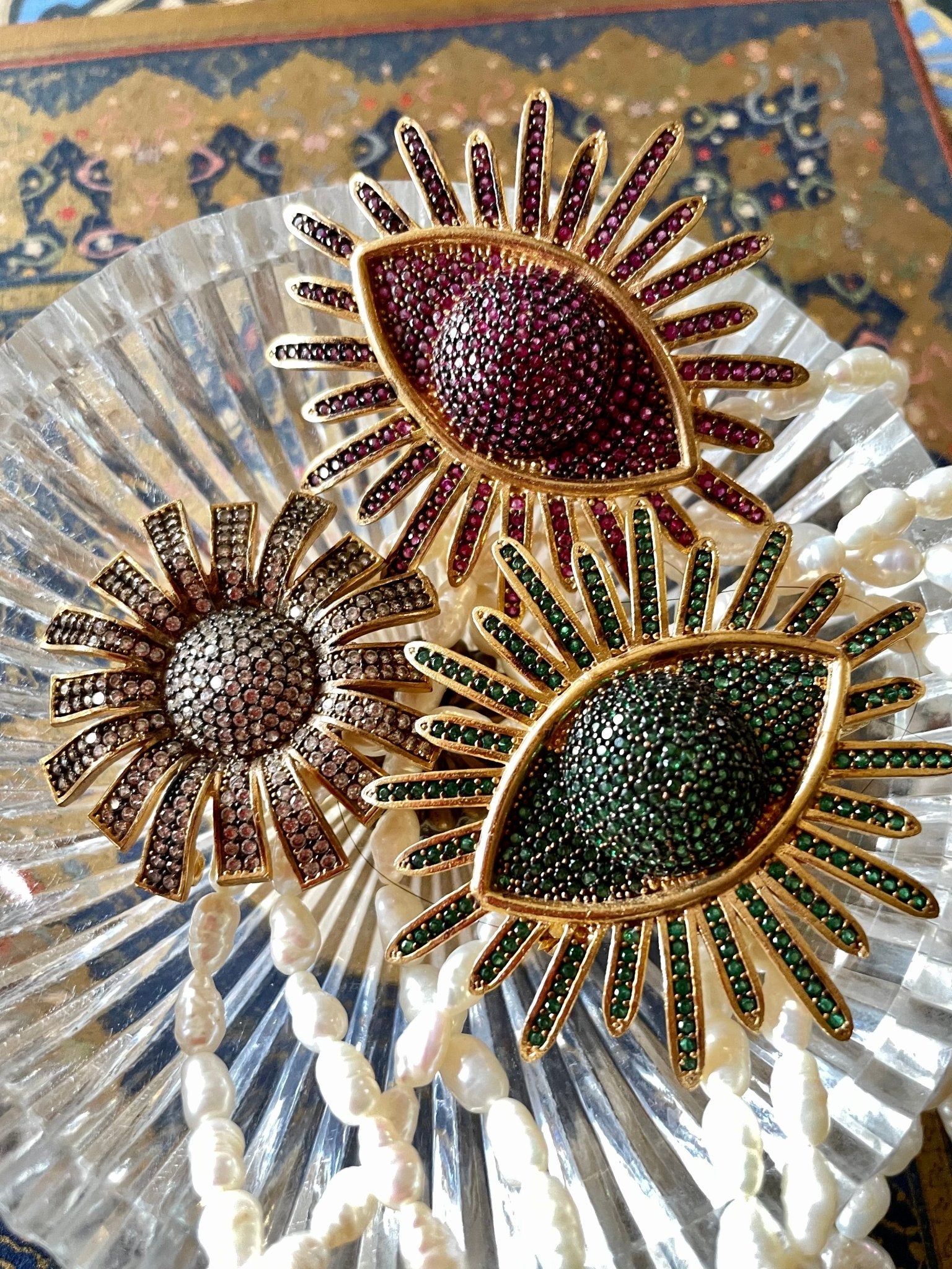 Zirconia brooch - Natalia Willmott