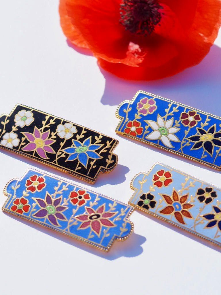 30’s enamel floral brooch pin - Natalia Willmott