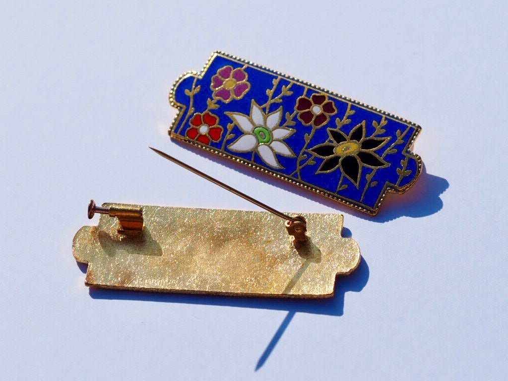 30’s enamel floral brooch pin - Natalia Willmott