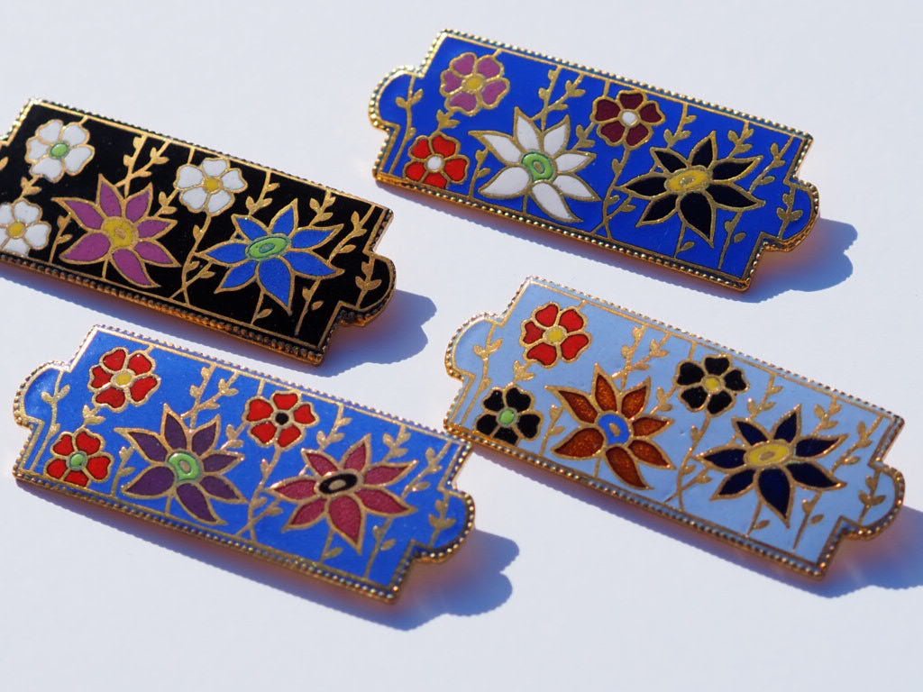 30’s enamel floral brooch pin - Natalia Willmott