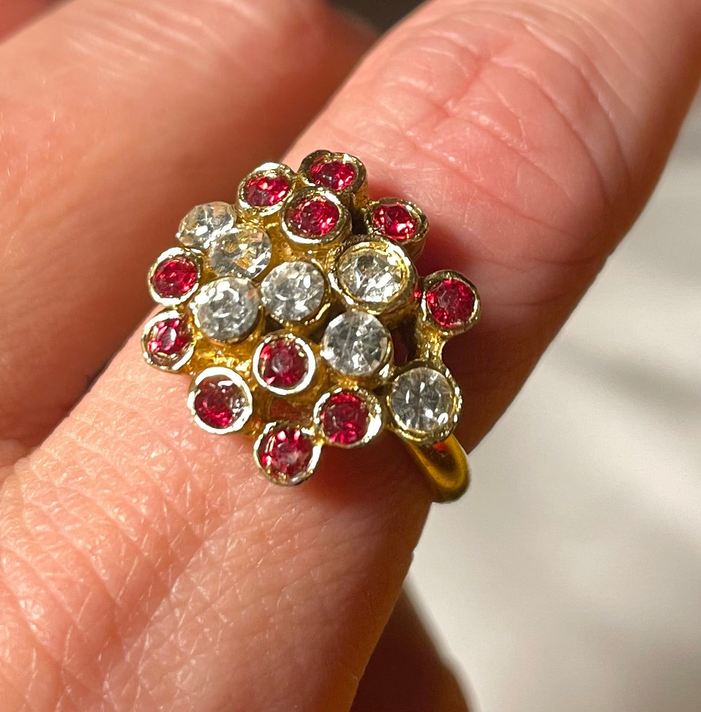 Adjustable vintage cluster ring with crystals