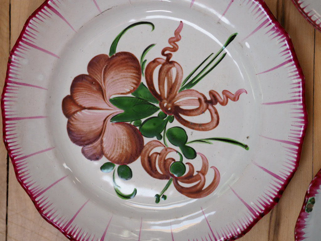 Elegant Faience Les Islettes plate with flowers or coq - Natalia Willmott