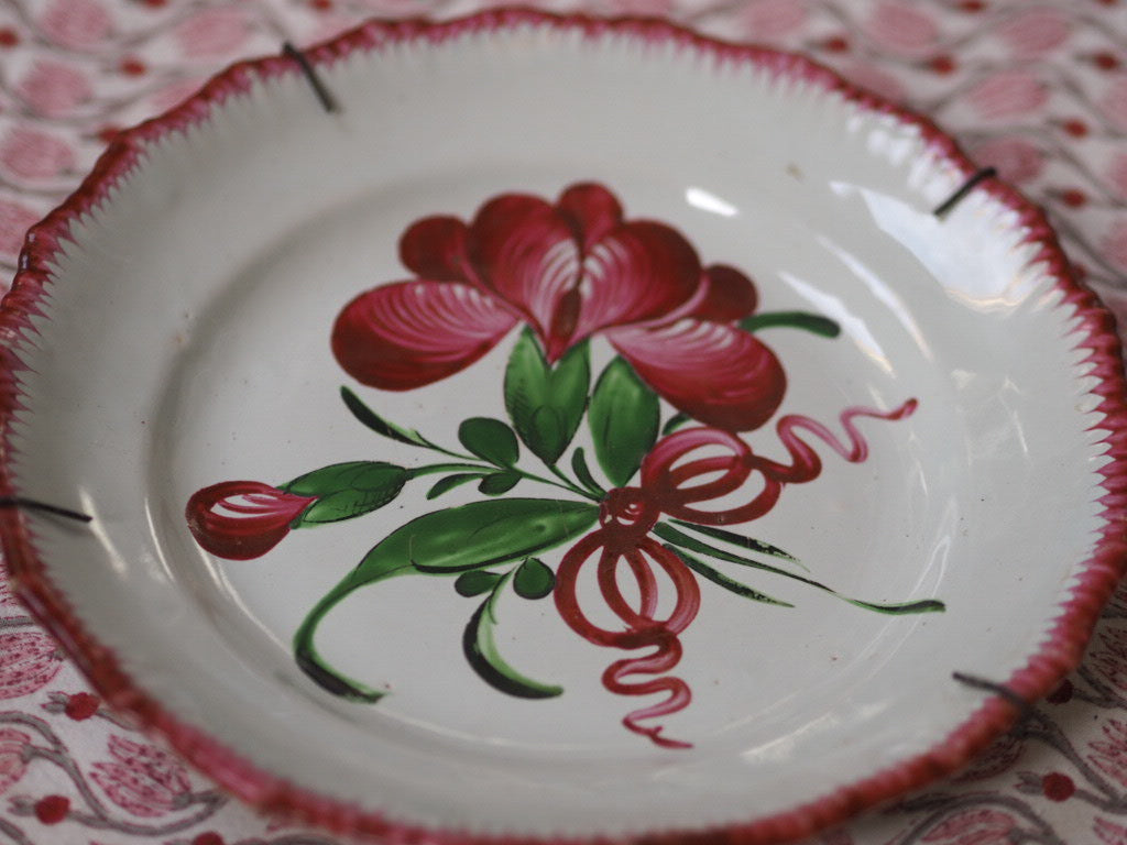 Elegant Faience Les Islettes plate with flowers or coq - Natalia Willmott