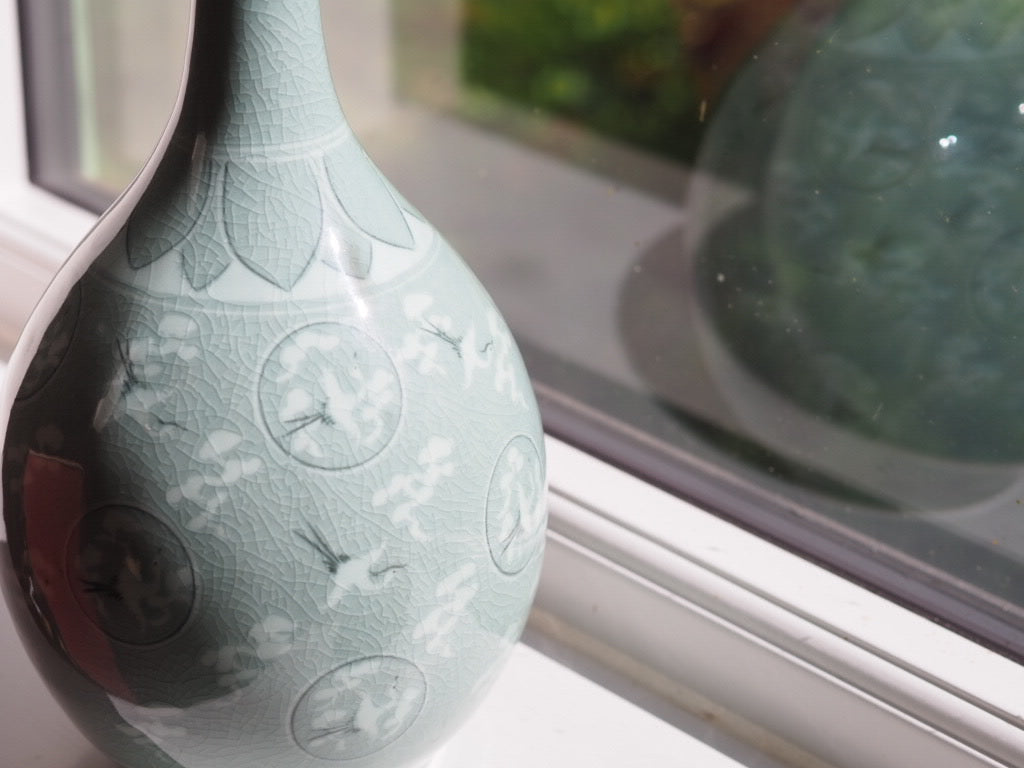 Pear-Shaped Celadon Vase with Thousand Cranes - Natalia Willmott