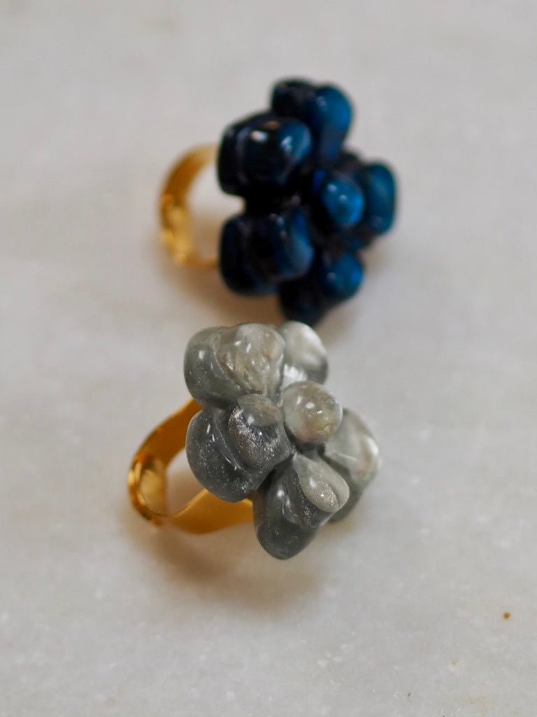 Adjustable ring “Magnolia" Navy - Natalia Willmott