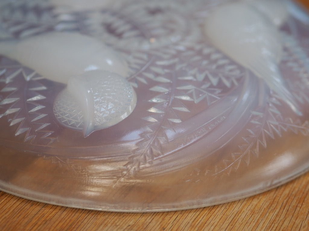 Antique glass opalescent "Birds" bowl Pierre D'Avesn - Natalia Willmott