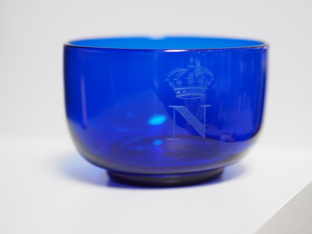 Antique Napoleon III glass cobalt blue bowl - Natalia Willmott