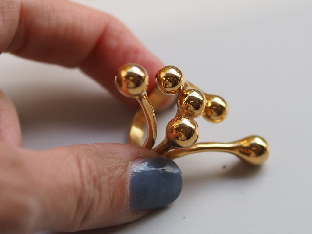 Arty ring - Natalia Willmott