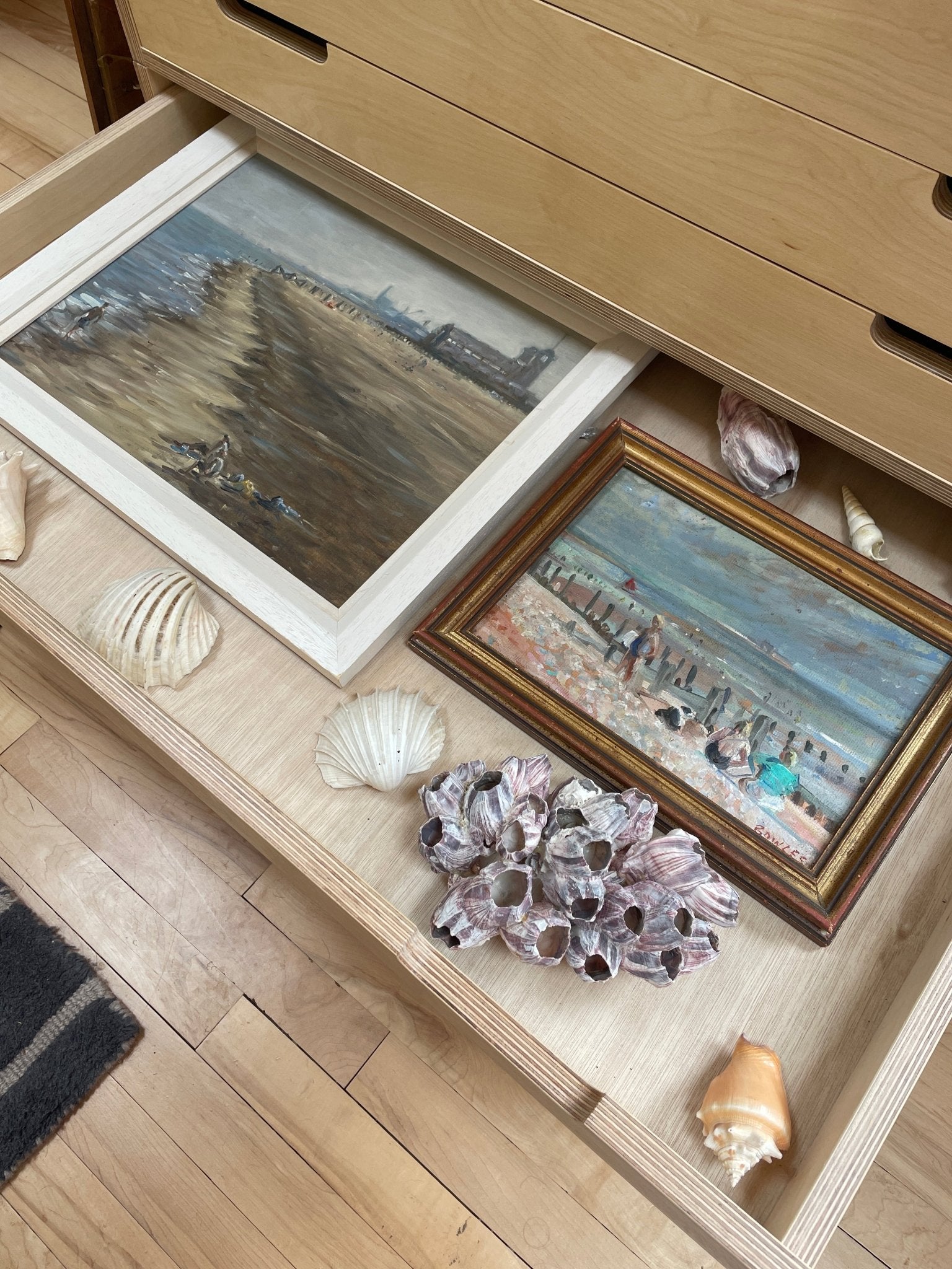 Beach walk by Allen Smith - Natalia Willmott