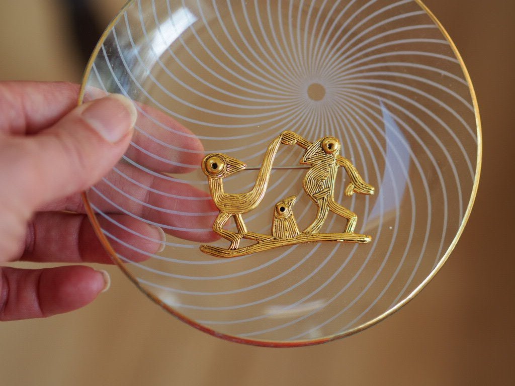 Brooch "Farandole" by Elisabeth Riveiro - Natalia Willmott