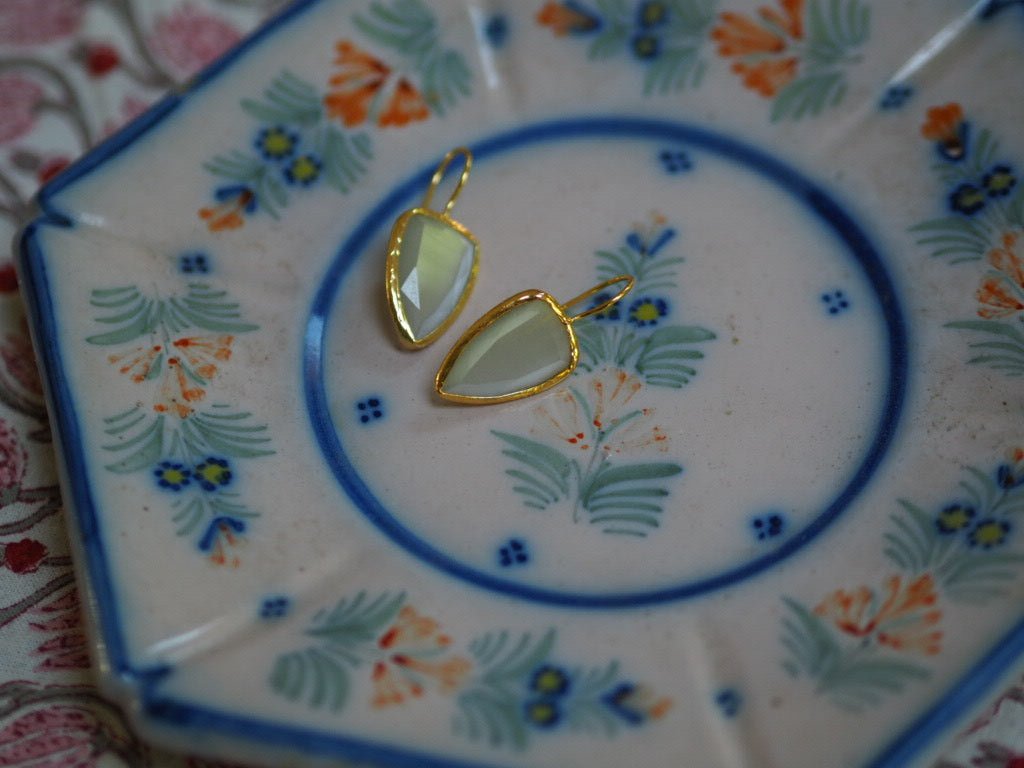 cat's eye elegant earrings - Natalia Willmott