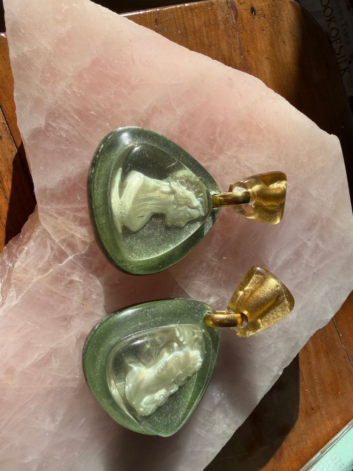 Clip on earrings "Deli" Basil green cameo - Natalia Willmott