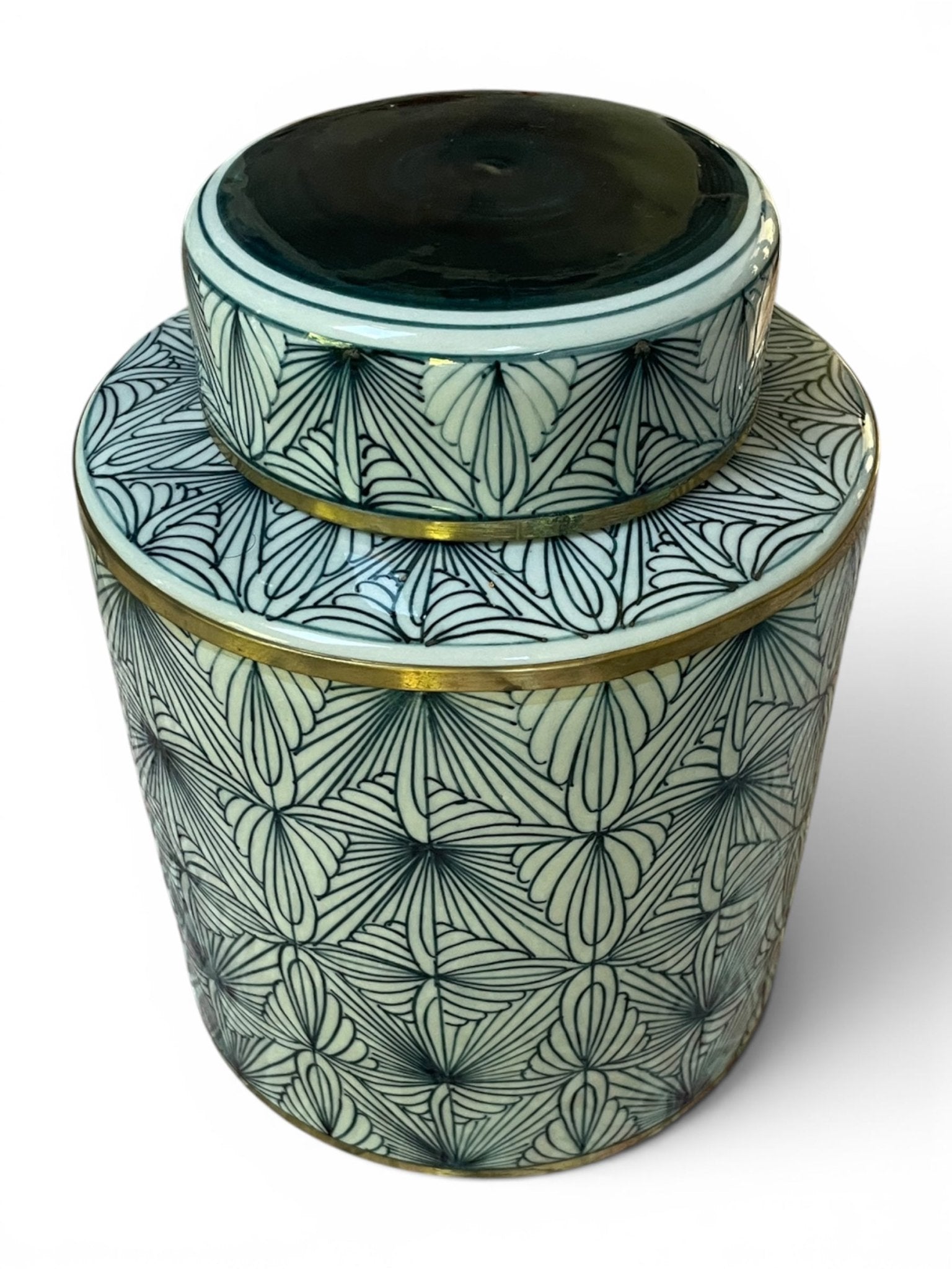 Contemporary jar with optical design - Natalia Willmott