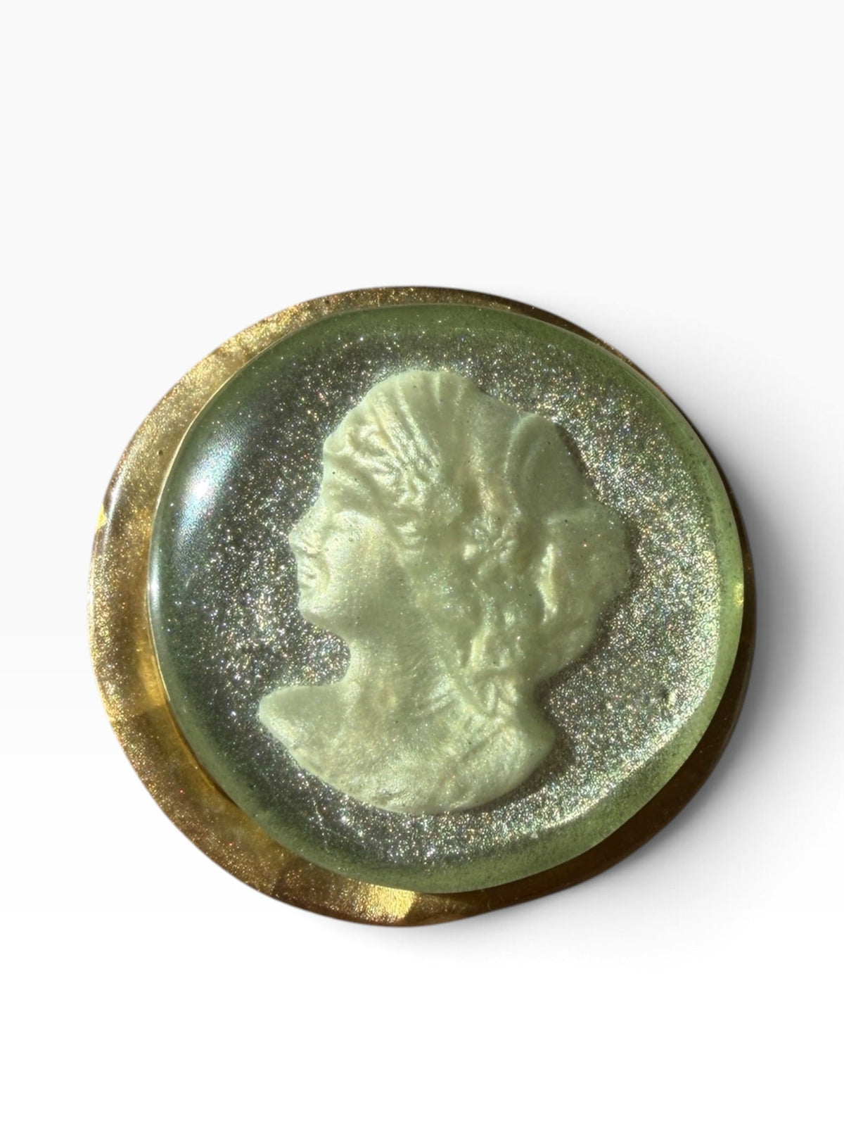 "Delphia" cameo brooch basil green s’by Dominique Denaive - Natalia Willmott
