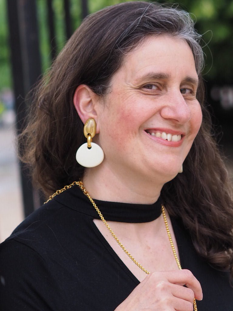 Drop earrings "Claire" gold and cream by Dominique Denaive - Natalia Willmott