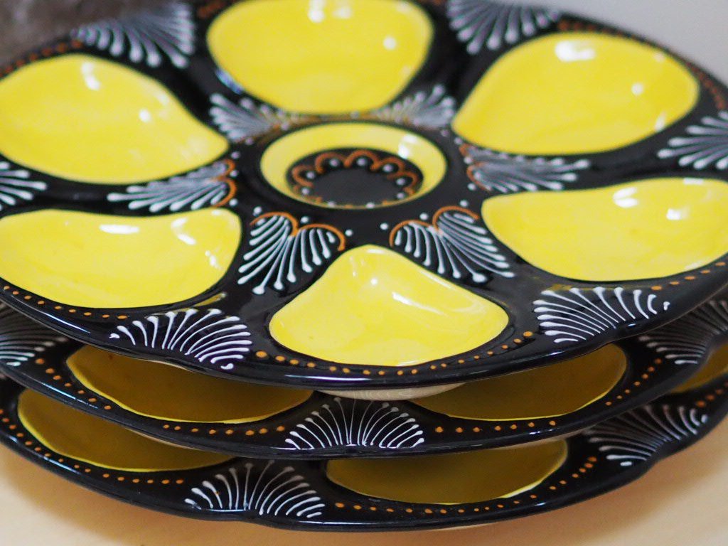 Henriot Quimper Oyster Plate – Hand - Painted Breton Faience in Sunshine Yellow - Natalia Willmott