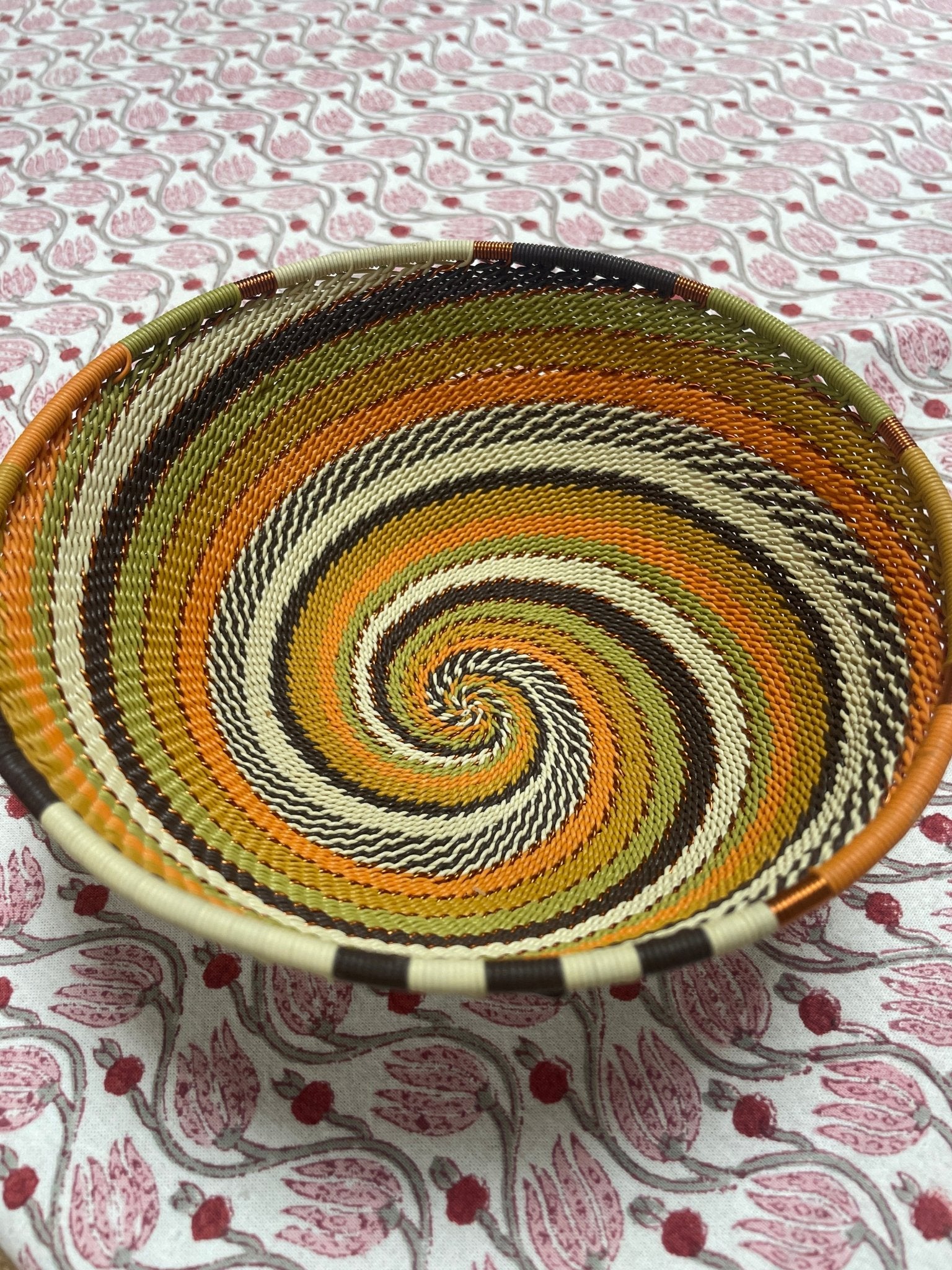 Medium wire Zulu bowl - Natalia Willmott