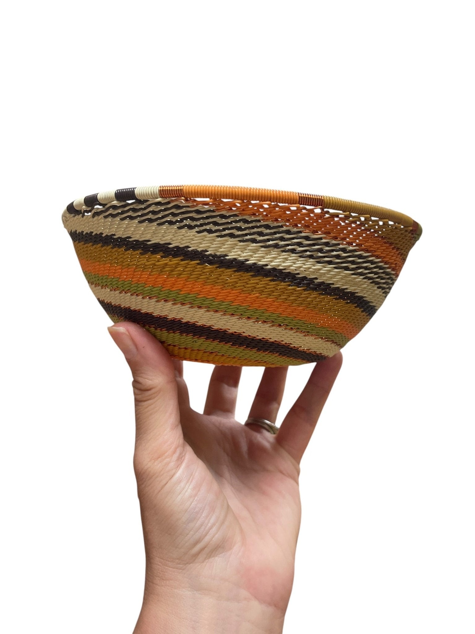 Medium wire Zulu bowl - Natalia Willmott