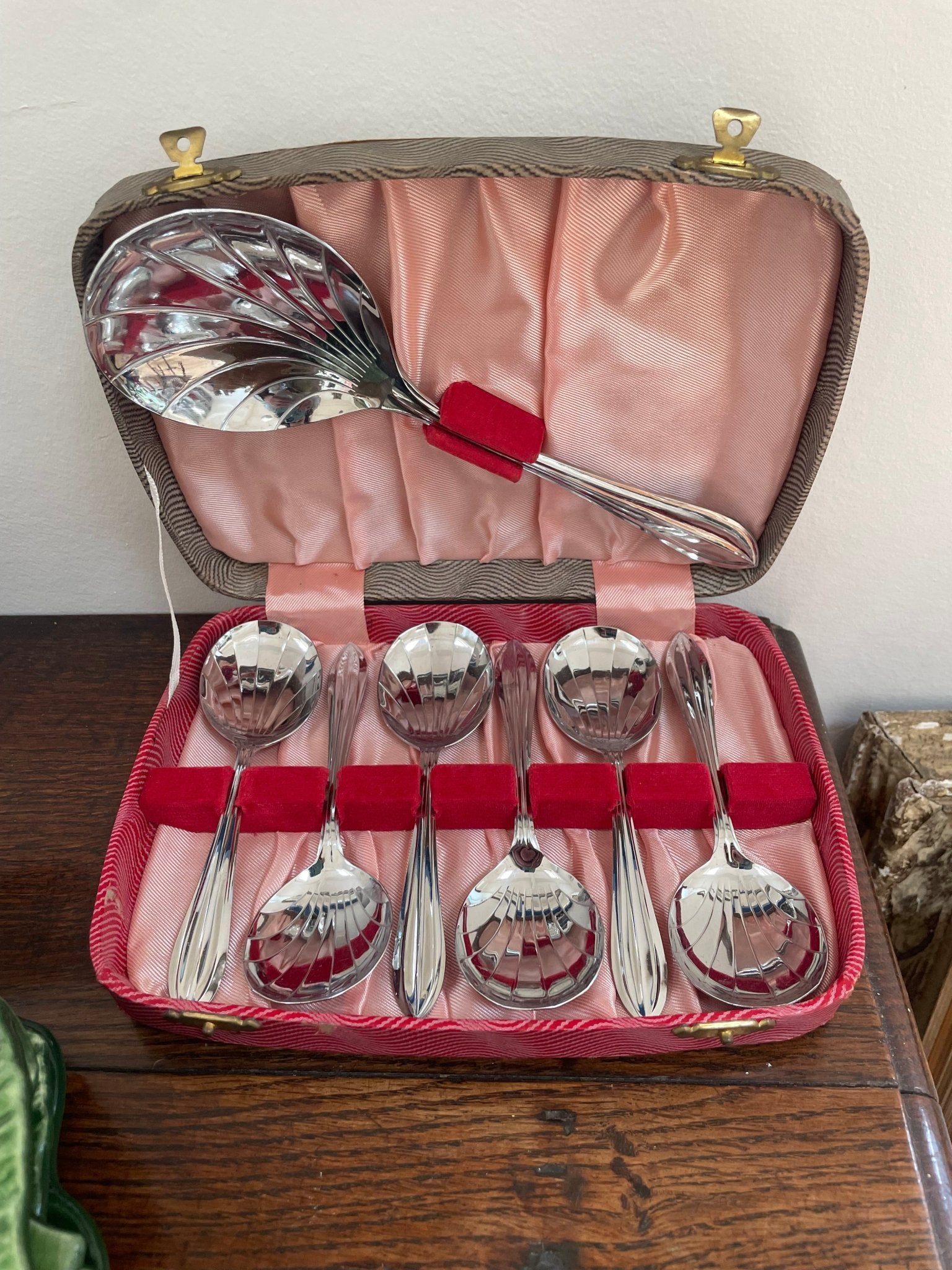Mid century shell spoon Sheffield set - Natalia Willmott