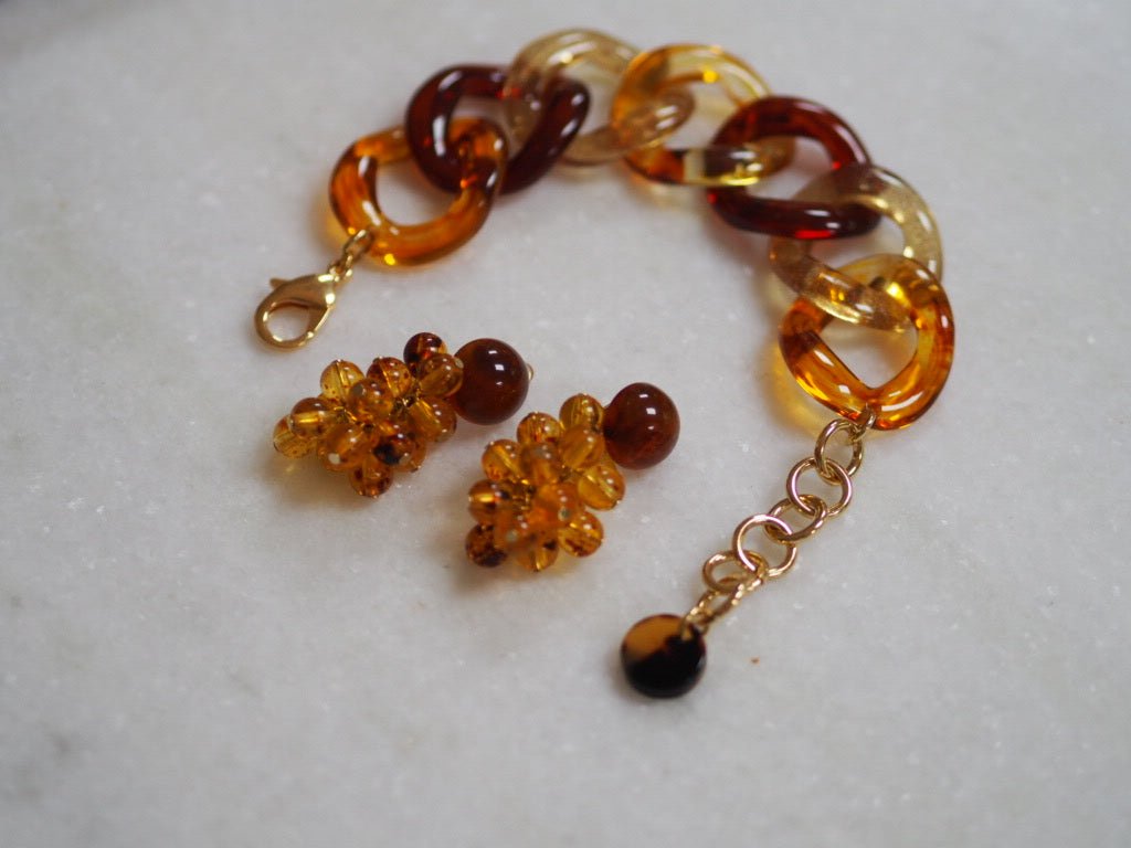 Mini Grappe Honey clip on earrings - Natalia Willmott