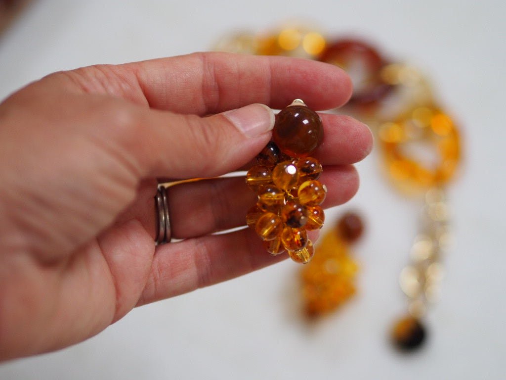 Mini Grappe Honey clip on earrings - Natalia Willmott