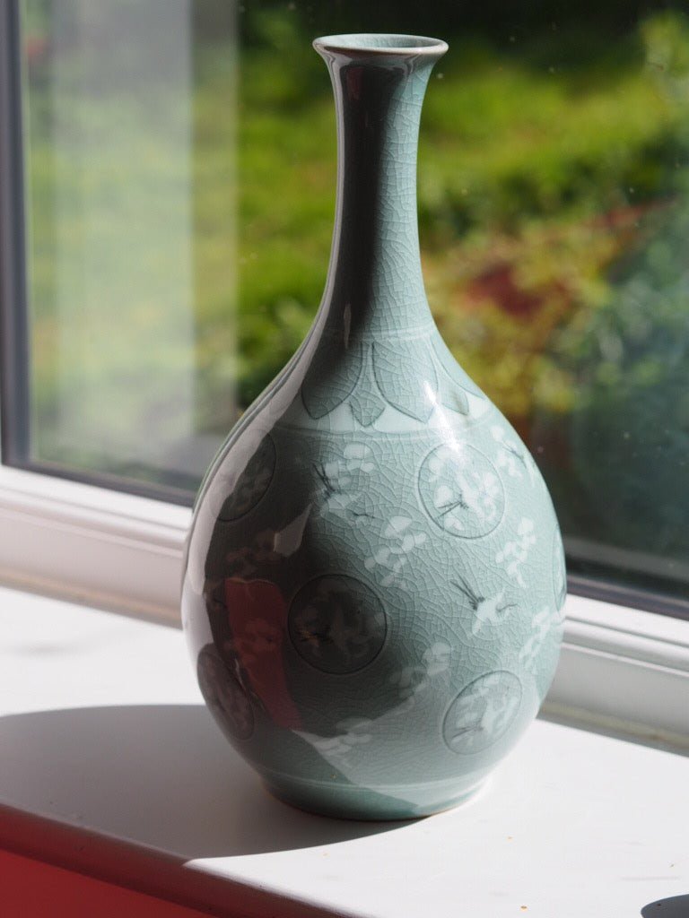 Pear - Shaped Celadon Vase with Thousand Cranes - Natalia Willmott