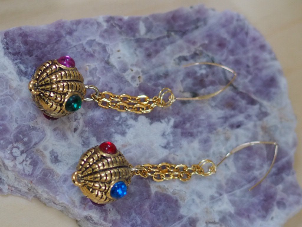 Recreated Renaissance earrings and necklace - Natalia Willmott