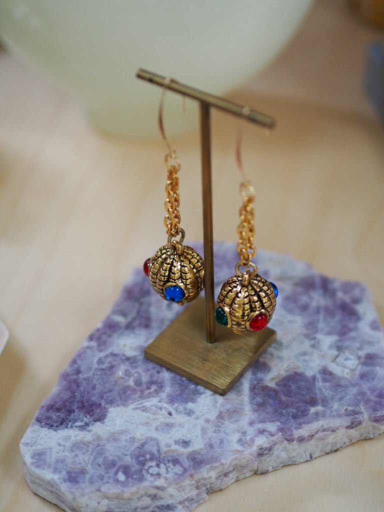 Recreated Renaissance earrings and necklace - Natalia Willmott