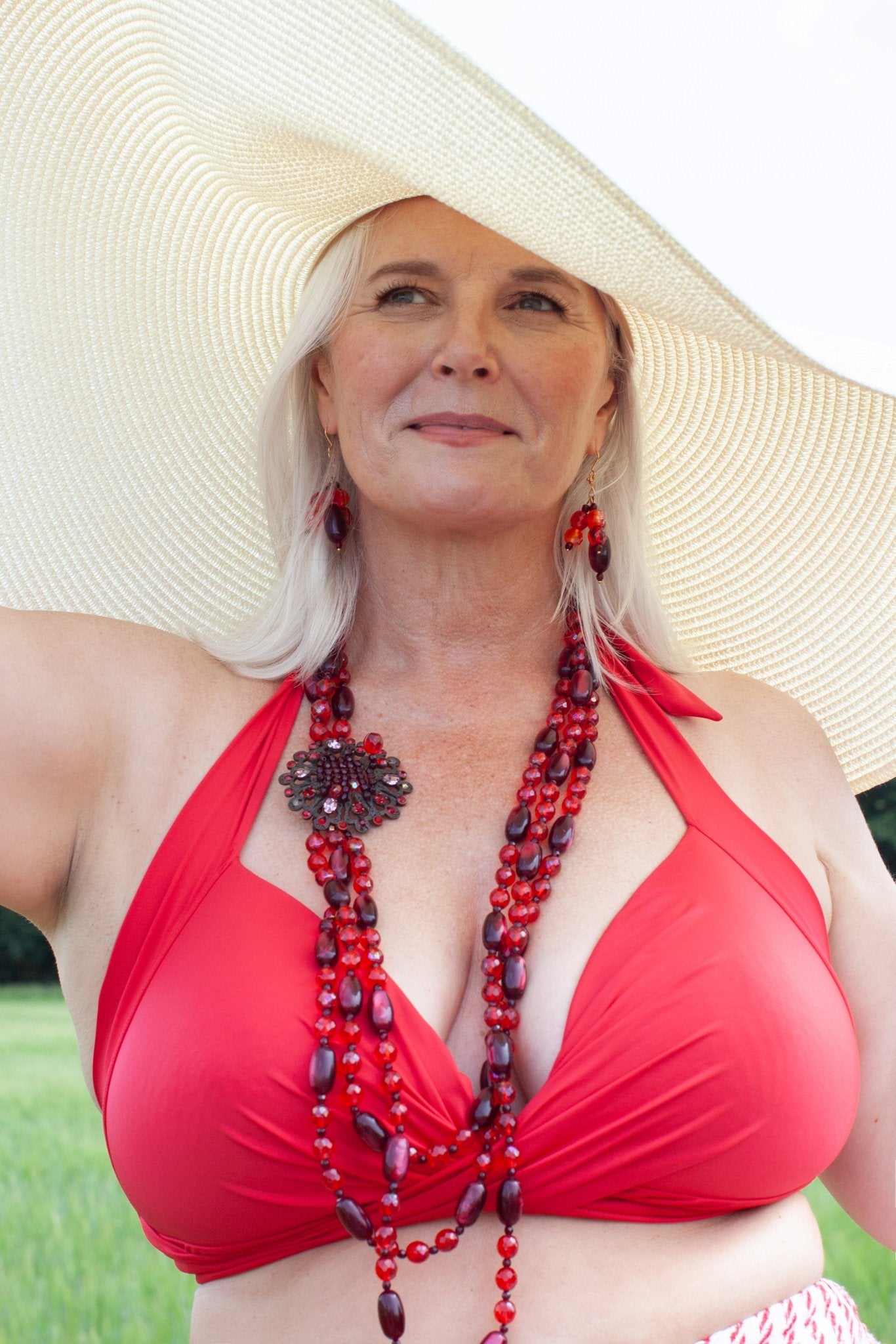 Red delight beaded Bohemian style vintage necklace and earrings - Natalia Willmott