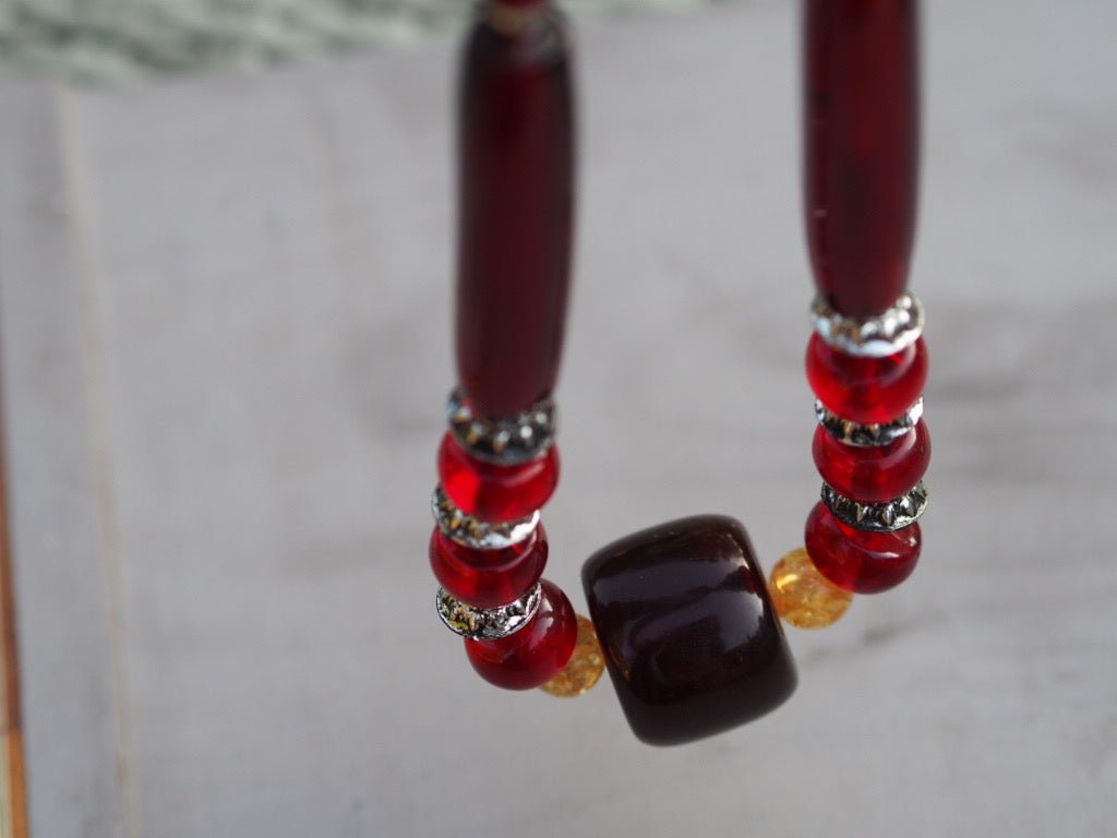 Red resin necklace Marion Godart - Natalia Willmott