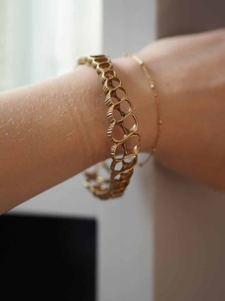 shell bracelet by Catherine Weizman - Natalia Willmott