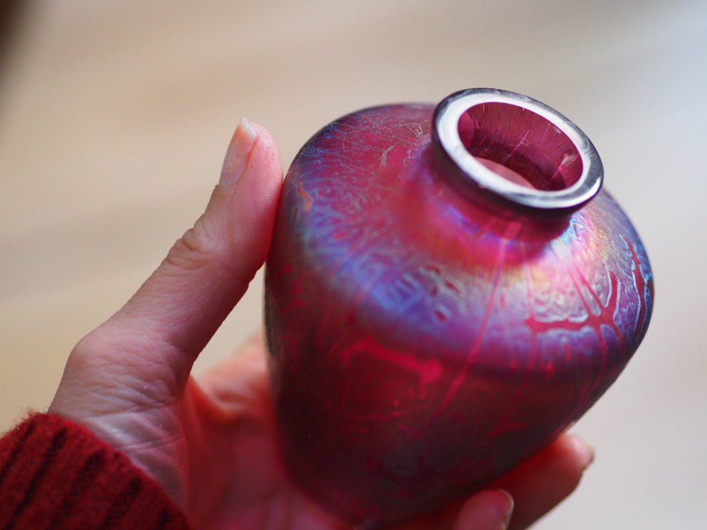 Small iridescent studio glass vase - Natalia Willmott