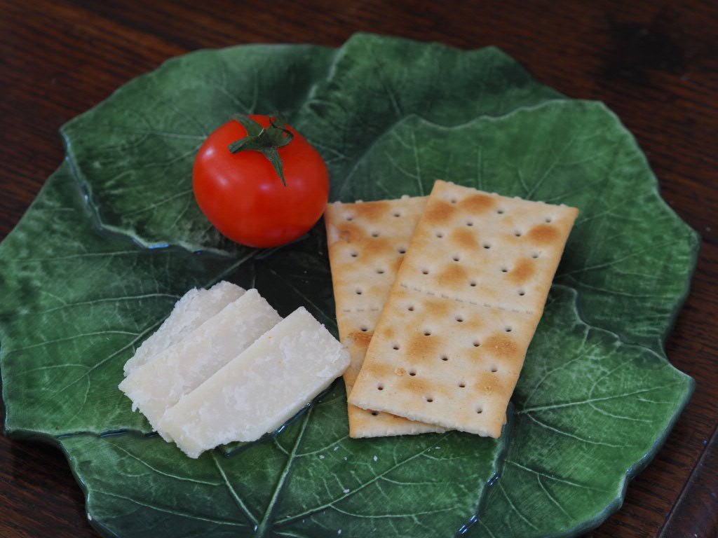 Vietri Foglia Fresca Italian Serving Platter - Natalia Willmott