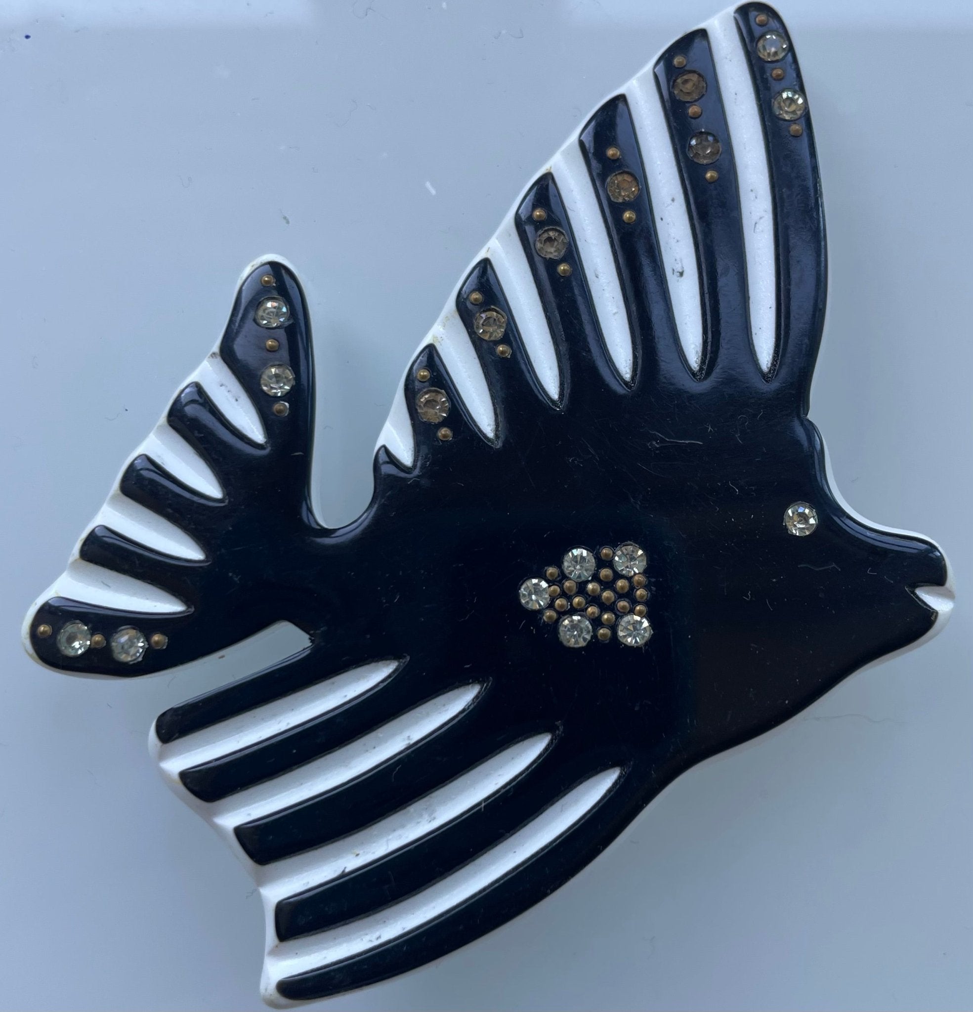 Vintage Black fish brooch - Natalia Willmott