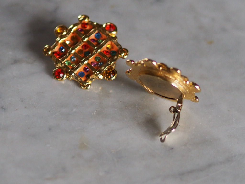 Vintage "lattice ” orange clip on earrings - Natalia Willmott