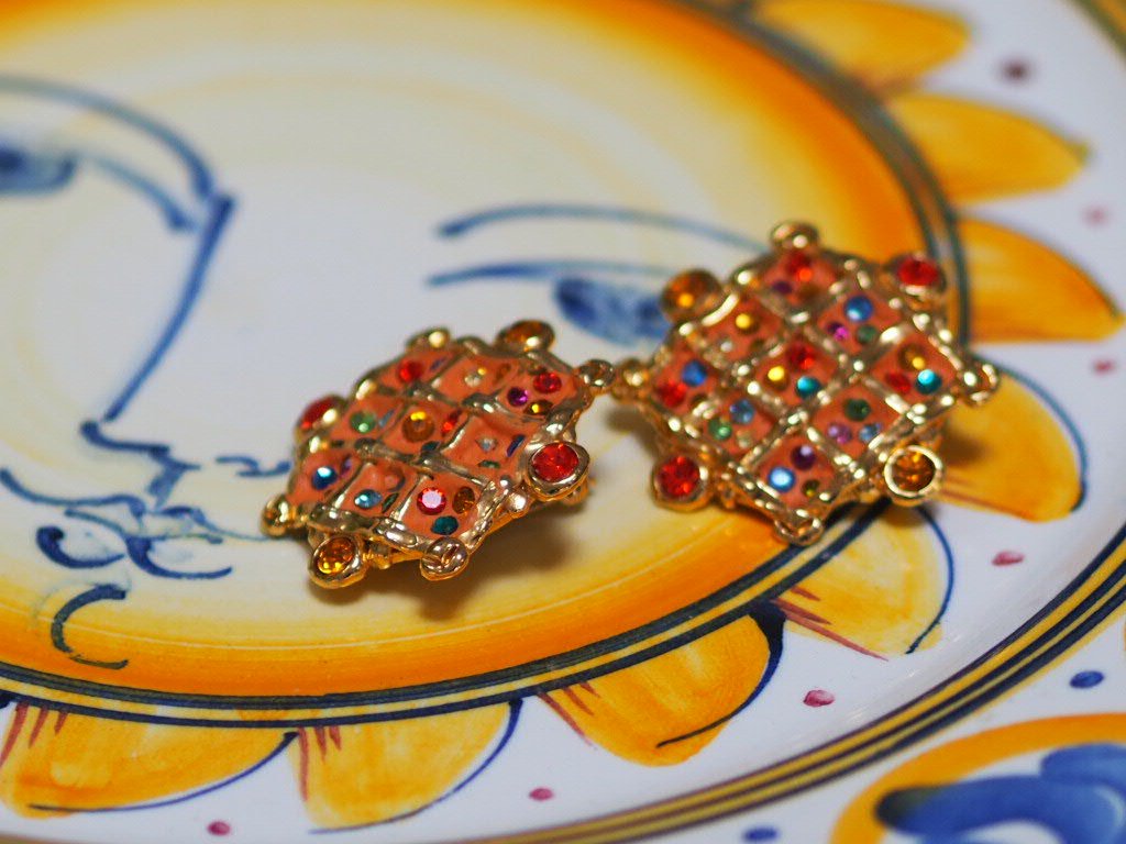Vintage "lattice ” orange clip on earrings - Natalia Willmott