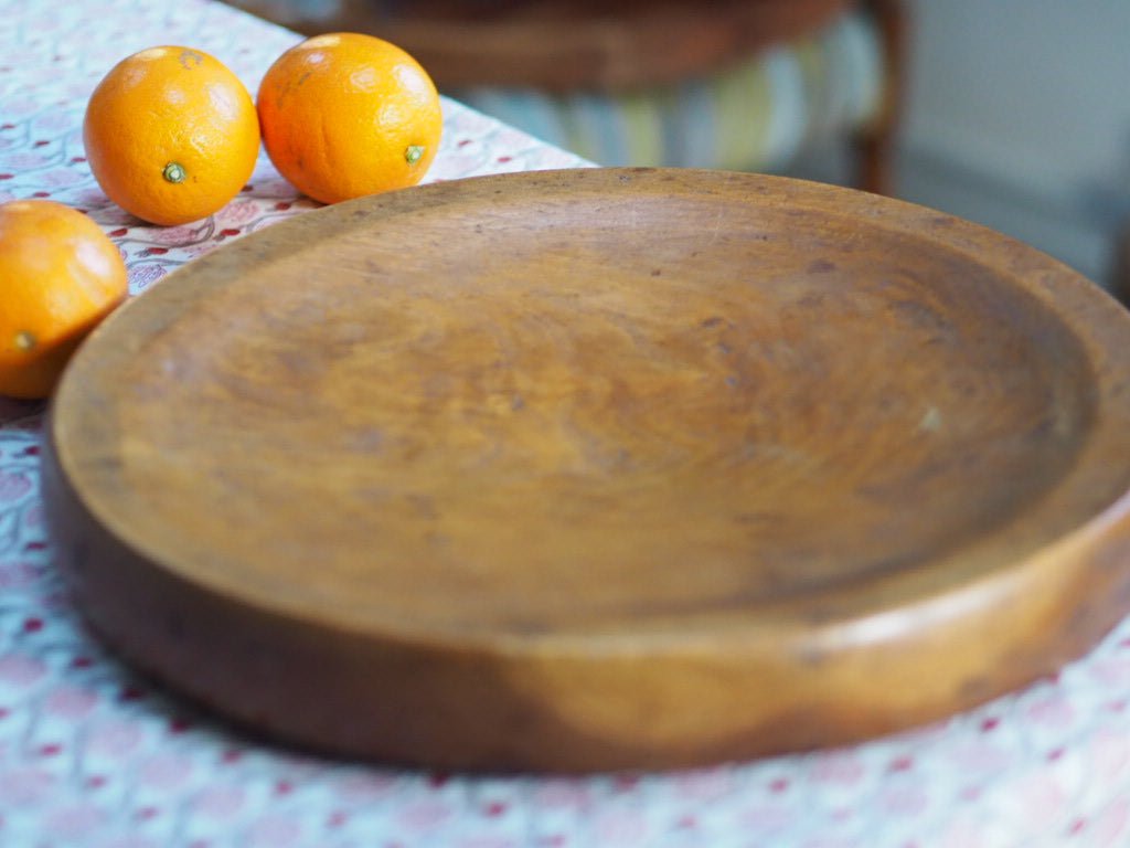 Vintage oak flat bowl - Natalia Willmott