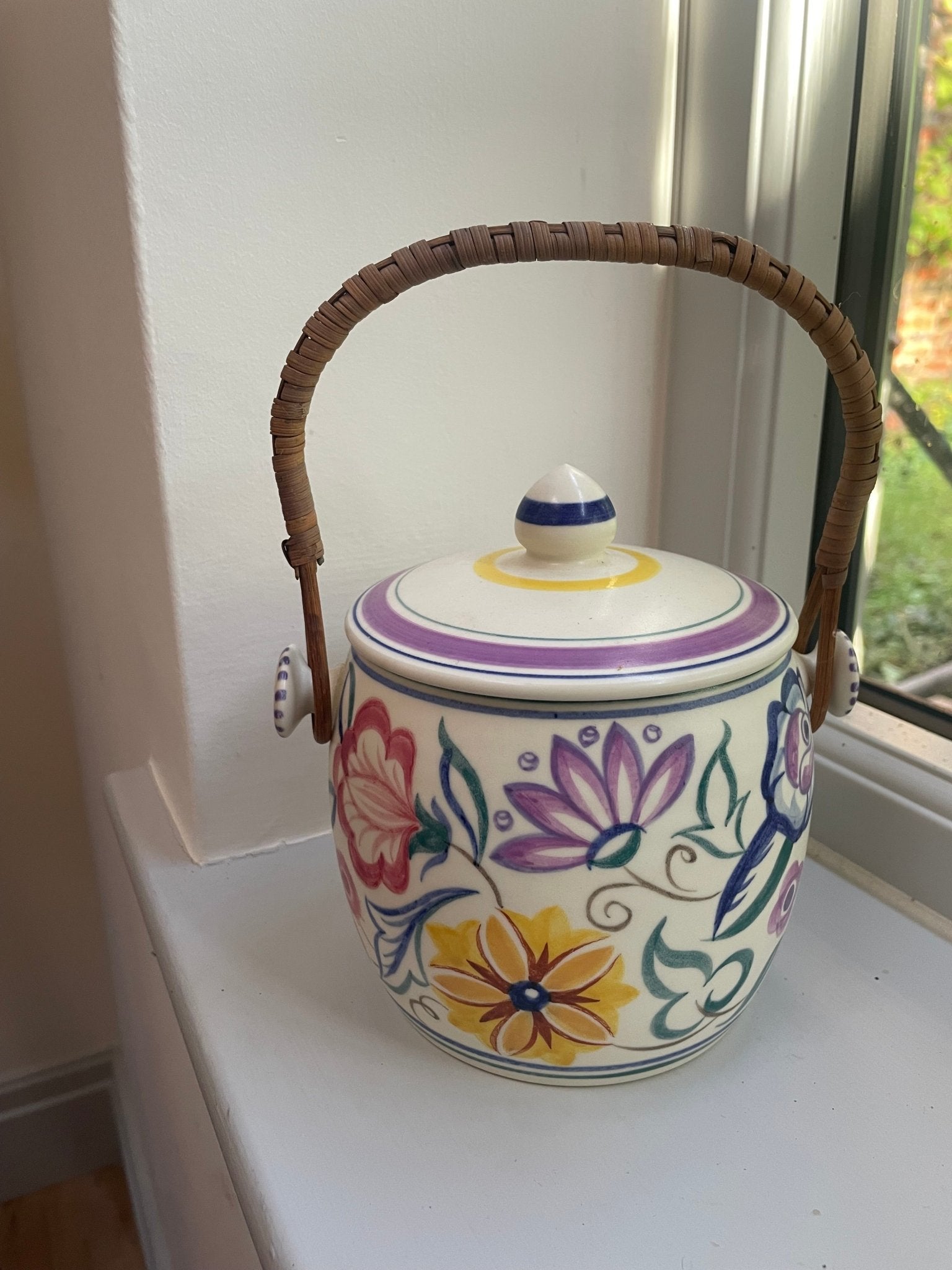 Vintage Poole Pottery biscuit barrel - Floral abundance - Traditional ware - Natalia Willmott