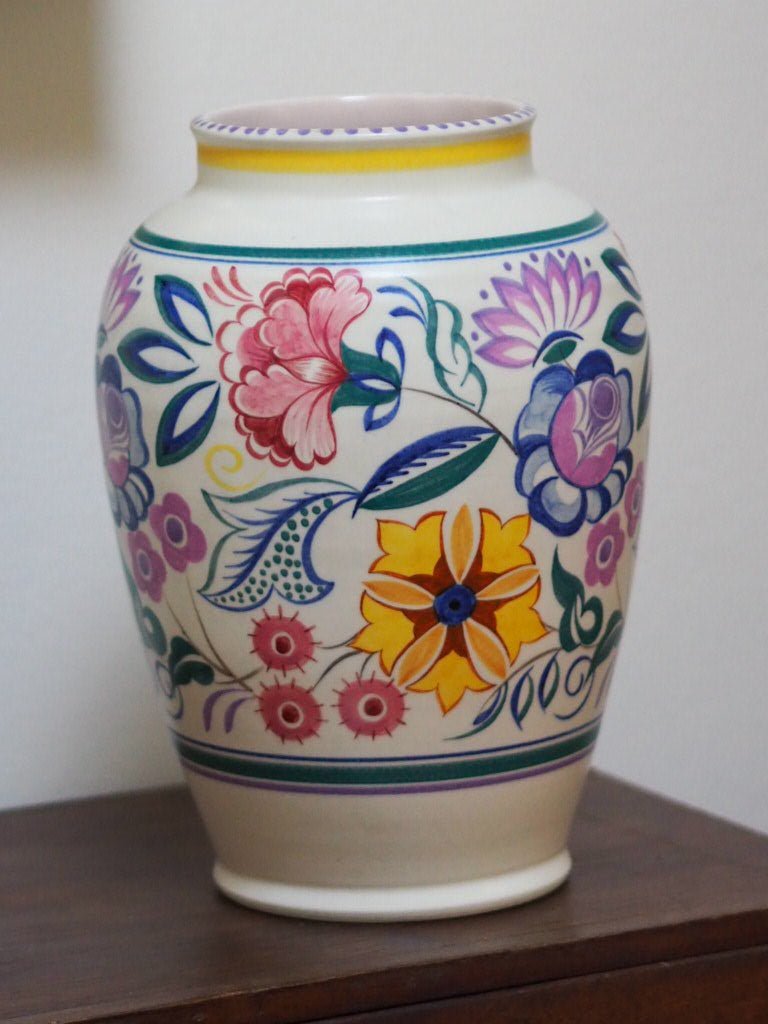 Vintage Poole Pottery vase - Floral abundance - Traditional ware - Natalia Willmott