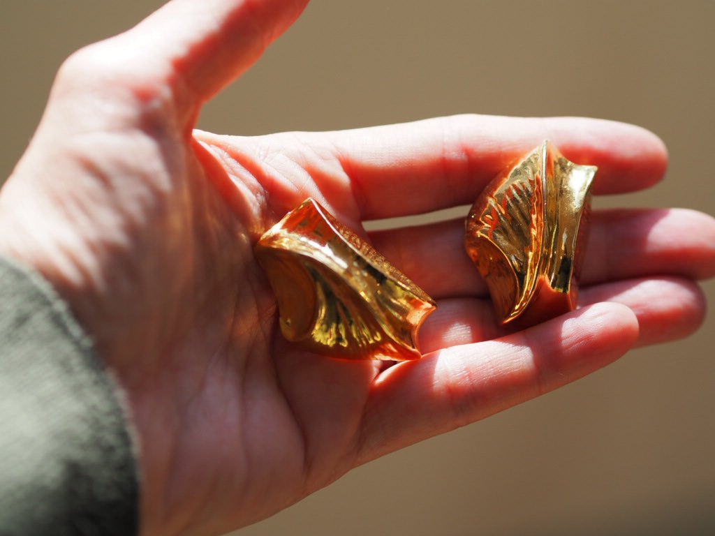 Vintage "shell like” clip on earrings - Natalia Willmott