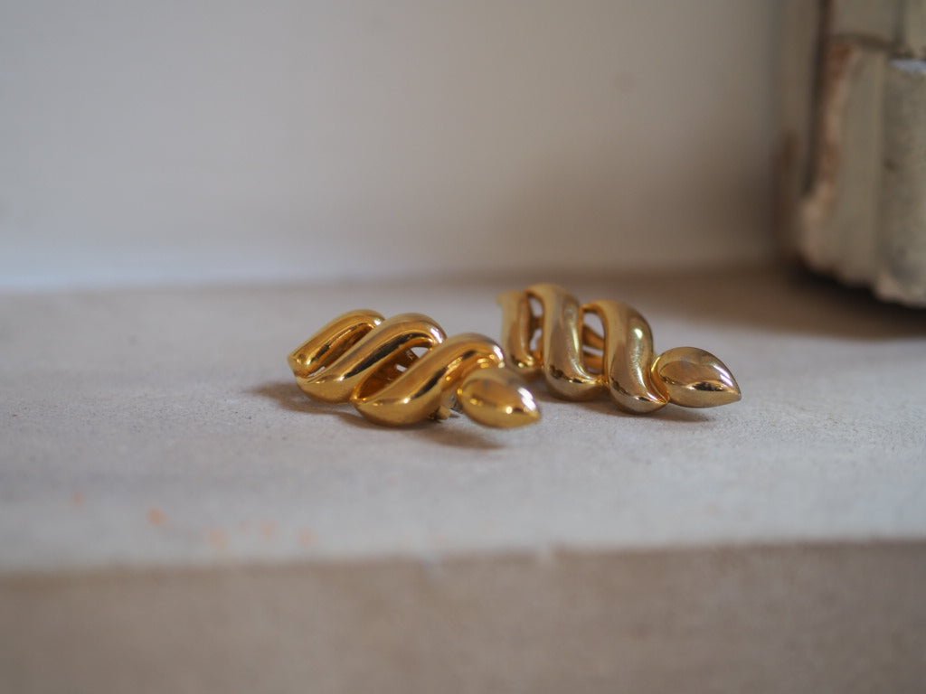 Vintage "snake style” clip on earrings - Natalia Willmott