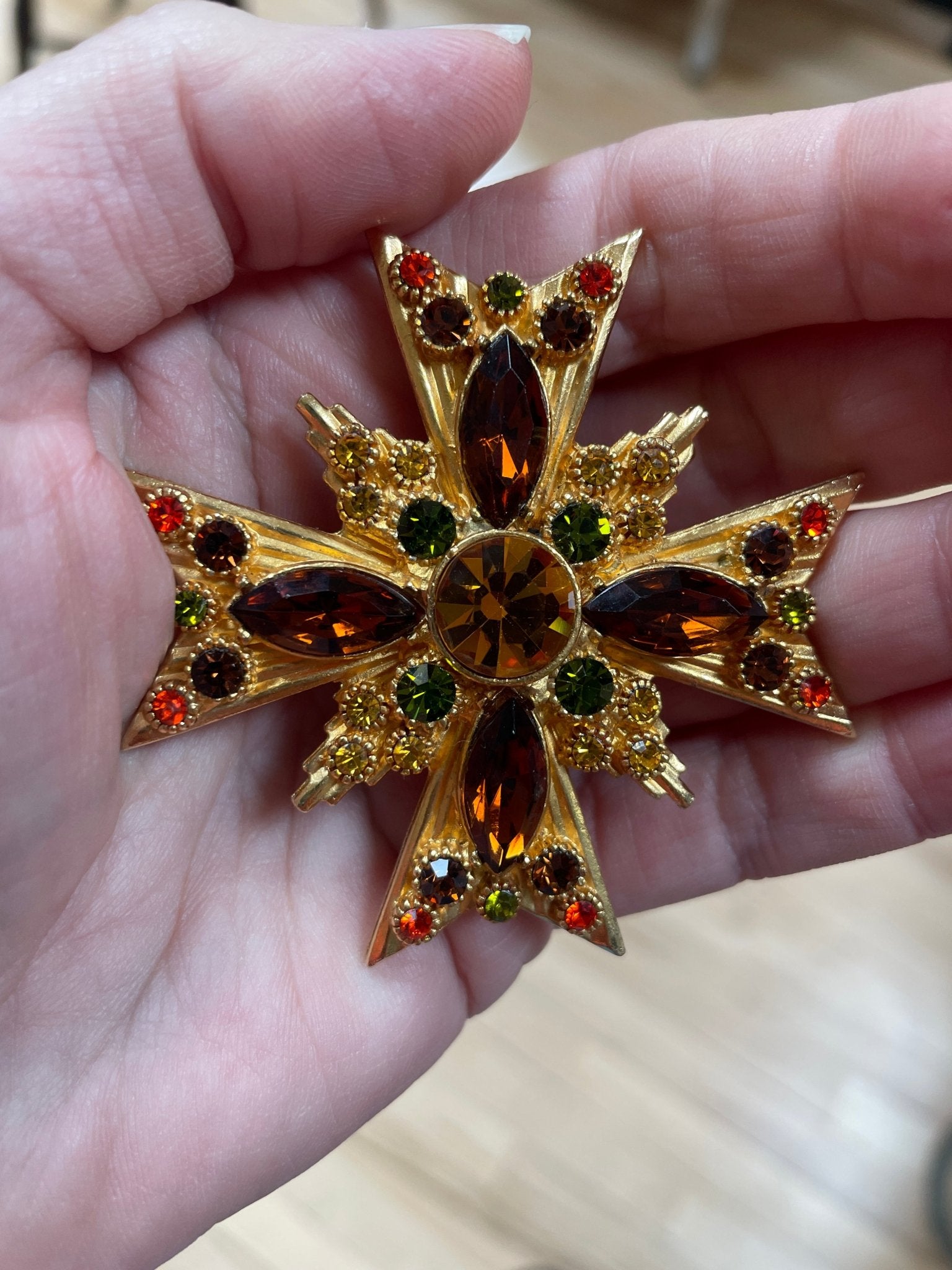 Vintage Sphinx Maltese cross brooch/pendant - Natalia Willmott