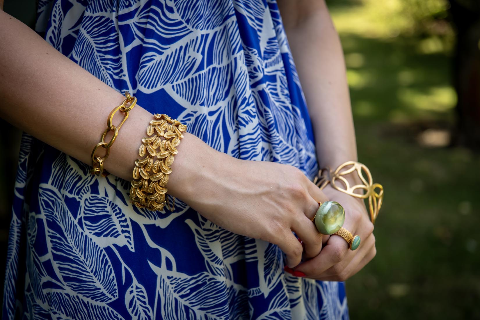 Wide vintage leaf bracelet - Natalia Willmott