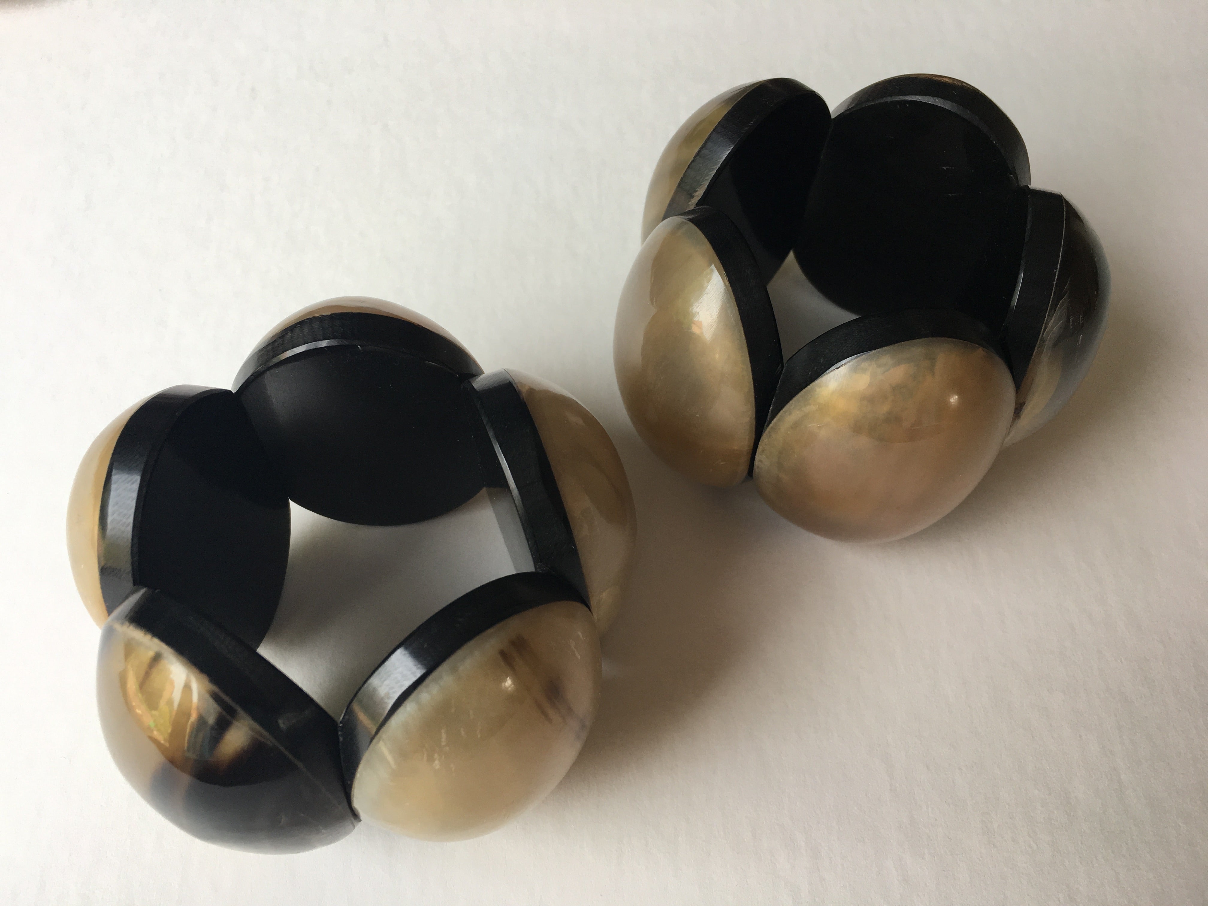 Big elasticated horn cuff - L'Atelier Natalia Willmott