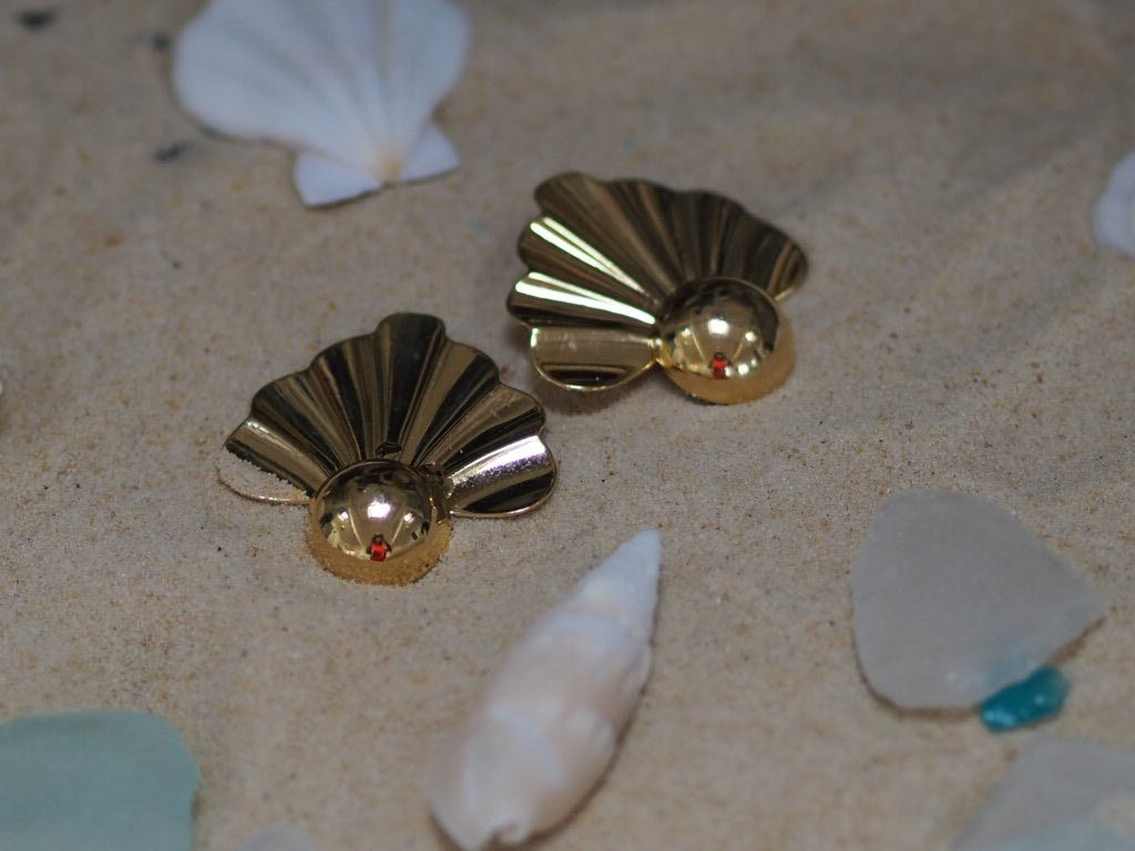 Art deco shell clip on earrings - Natalia Willmott