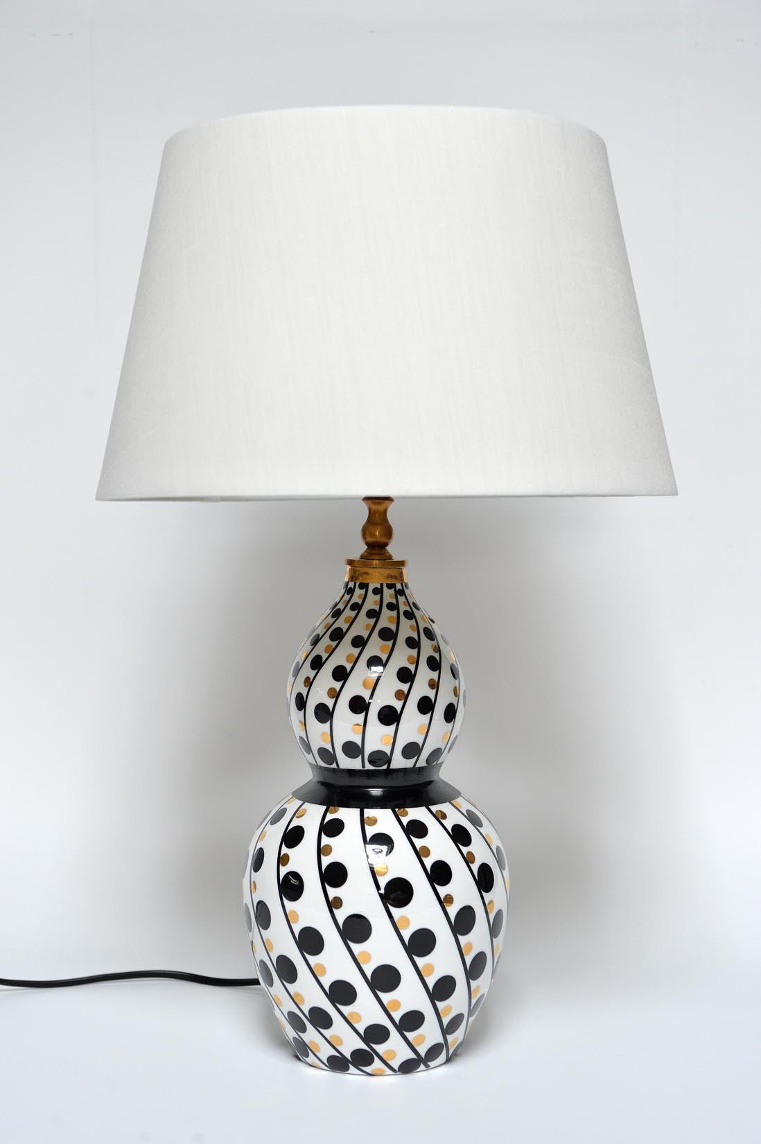 Double gourde porcelain table lamp - Natalia Willmott