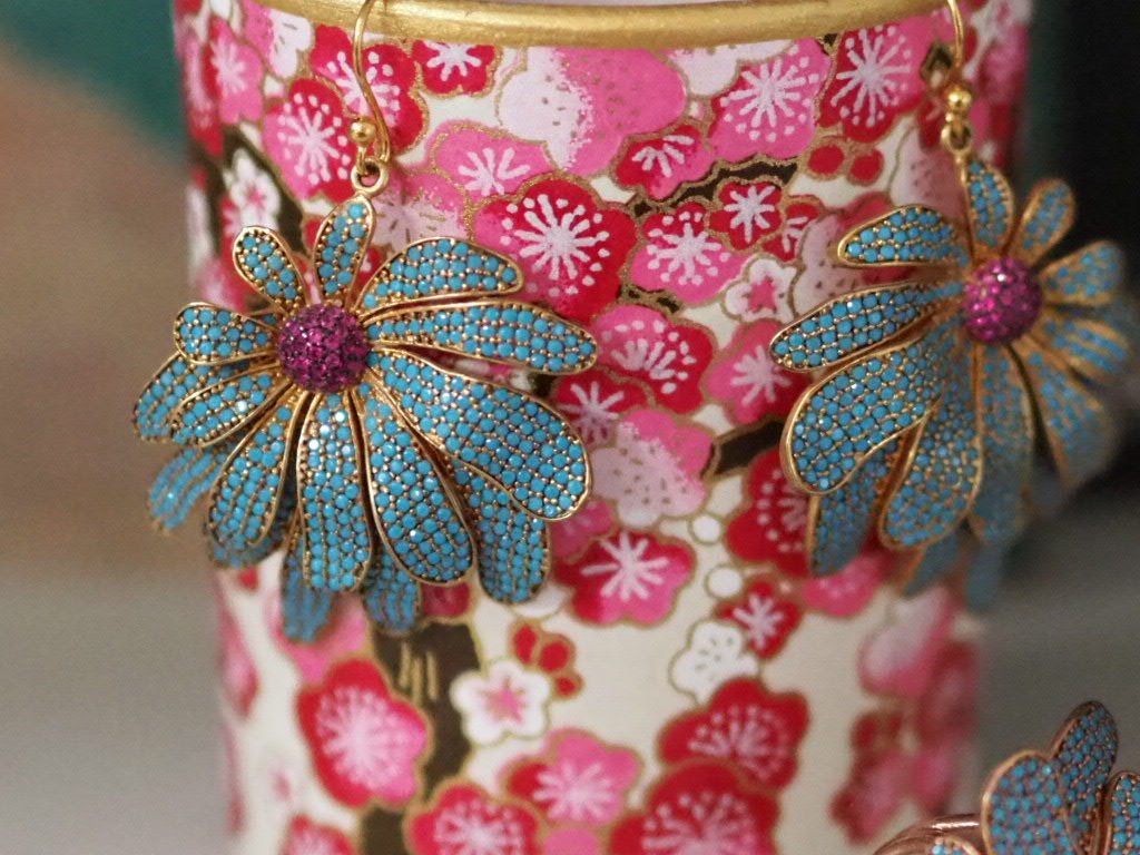 Flower turquoise and pink zircon on gold jewellery - Natalia Willmott