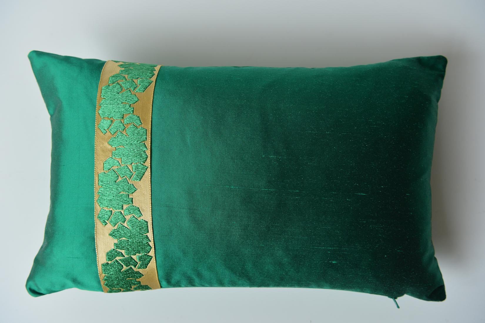 "Fragment" Bond green silk cushion - Natalia Willmott