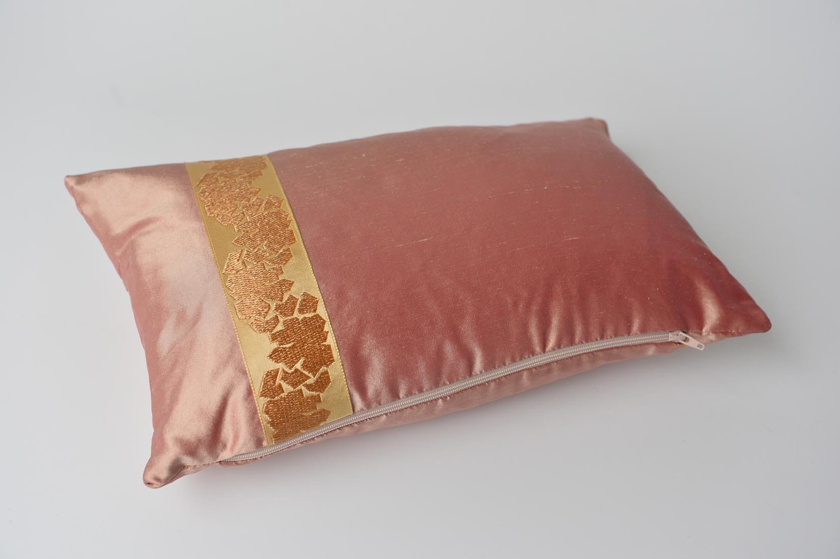 "Fragment" Sunset pink silk cushion - Natalia Willmott