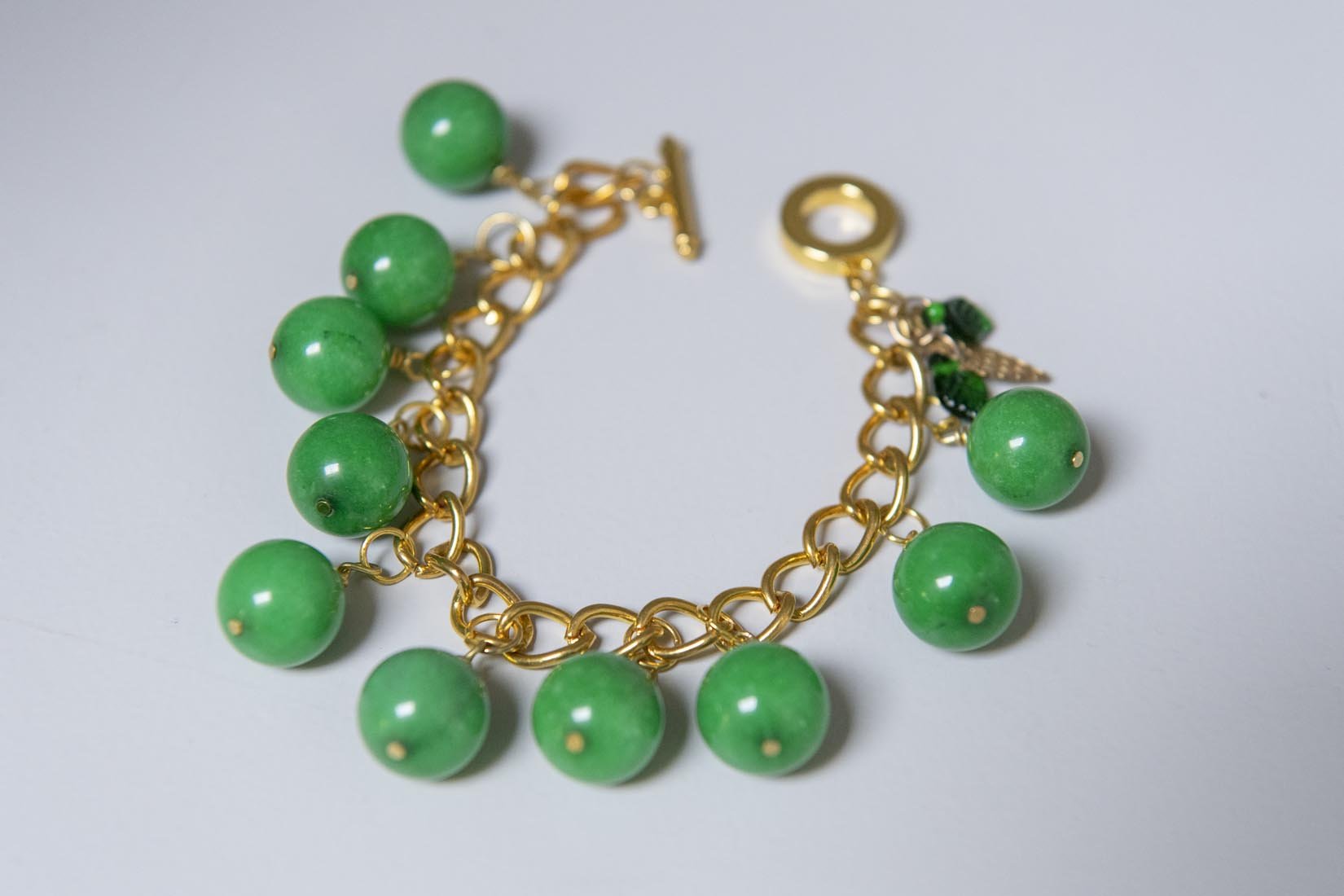 Green beads earrings, necklace and bracelet - Natalia Willmott